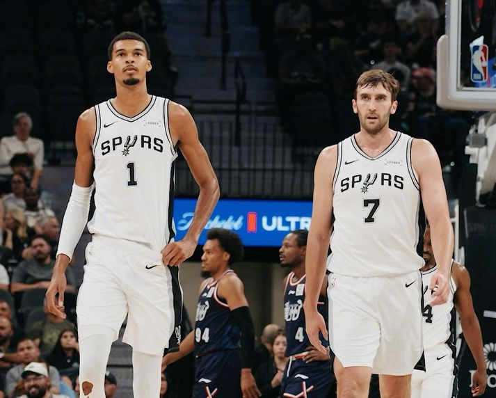 马刺vs湖人前瞻:两队双双背靠背体能受损,狭路相逢勇者胜