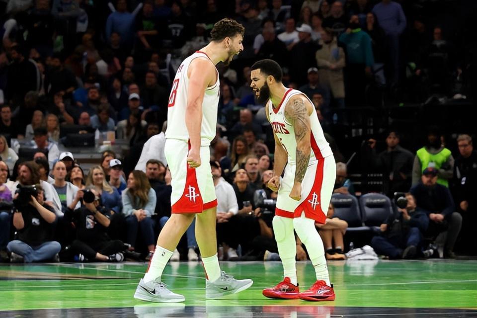 火箭内线支柱:范弗利特是伟大的领袖,他和很多的控卫都不一样