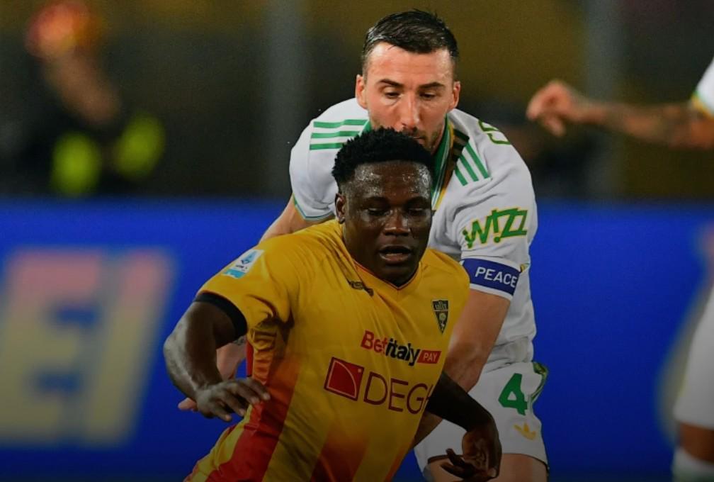 意甲第19轮纪律报告:克里斯坦特、托莫里停赛,米兰双雄罚款